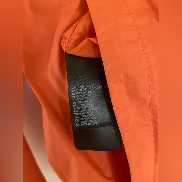 The North Face Women's Rain Jacket Size XS Color Coral Dry Vent - Picture 10 of 10
